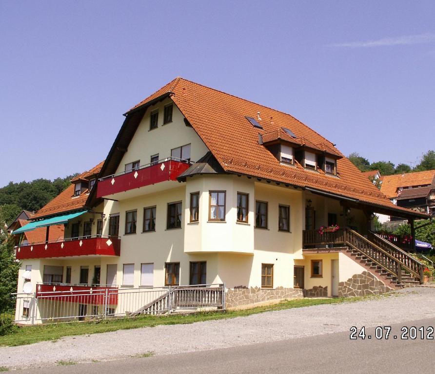 Hotel Landgasthof Zum Hirschen Hafenlohr Exterior foto